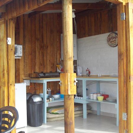 Sedgefield Huts Hotel Bagian luar foto