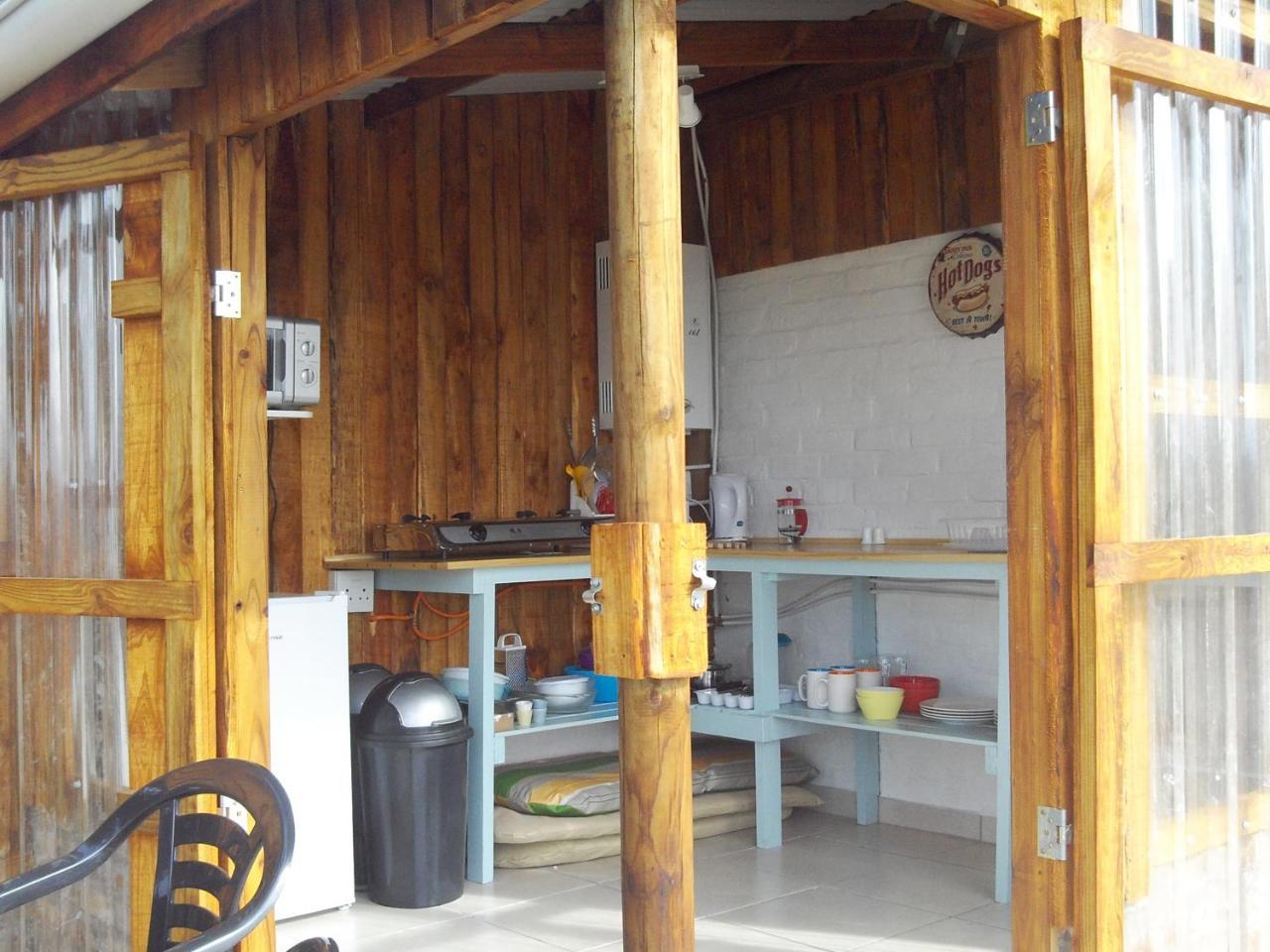 Sedgefield Huts Hotel Bagian luar foto