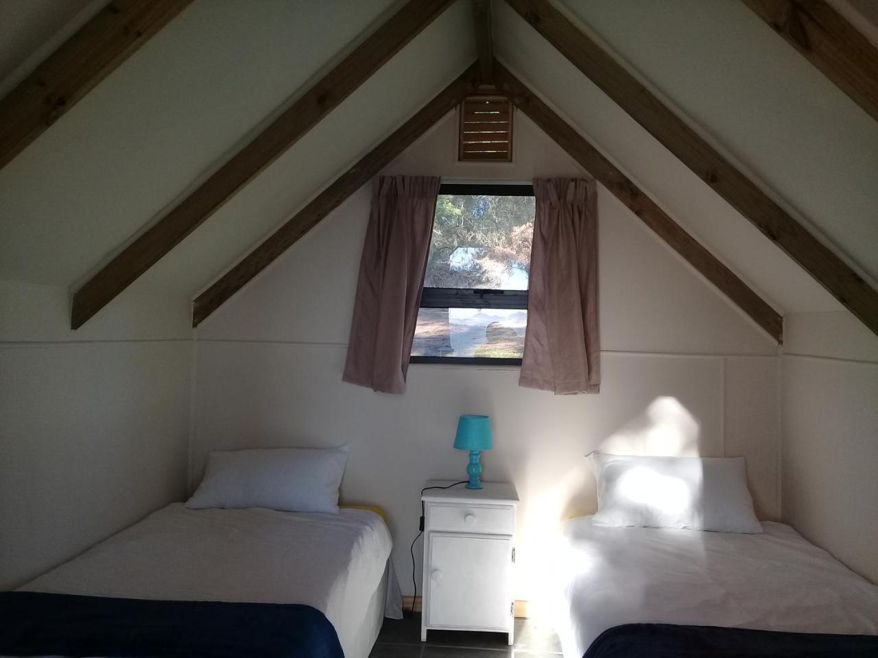 Sedgefield Huts Hotel Bagian luar foto