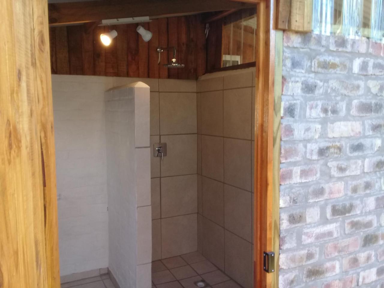 Sedgefield Huts Hotel Bagian luar foto