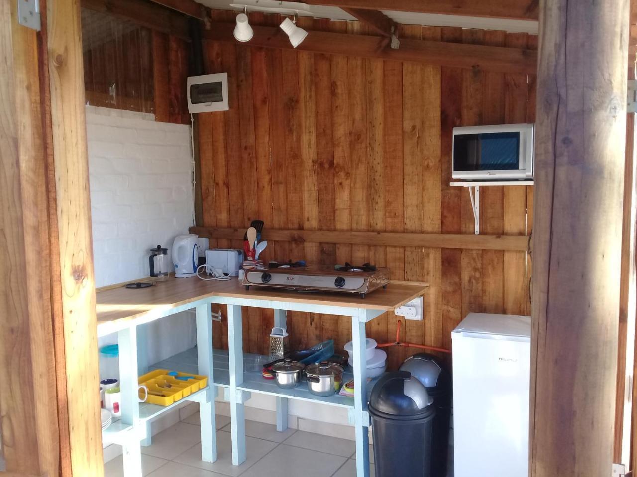 Sedgefield Huts Hotel Bagian luar foto