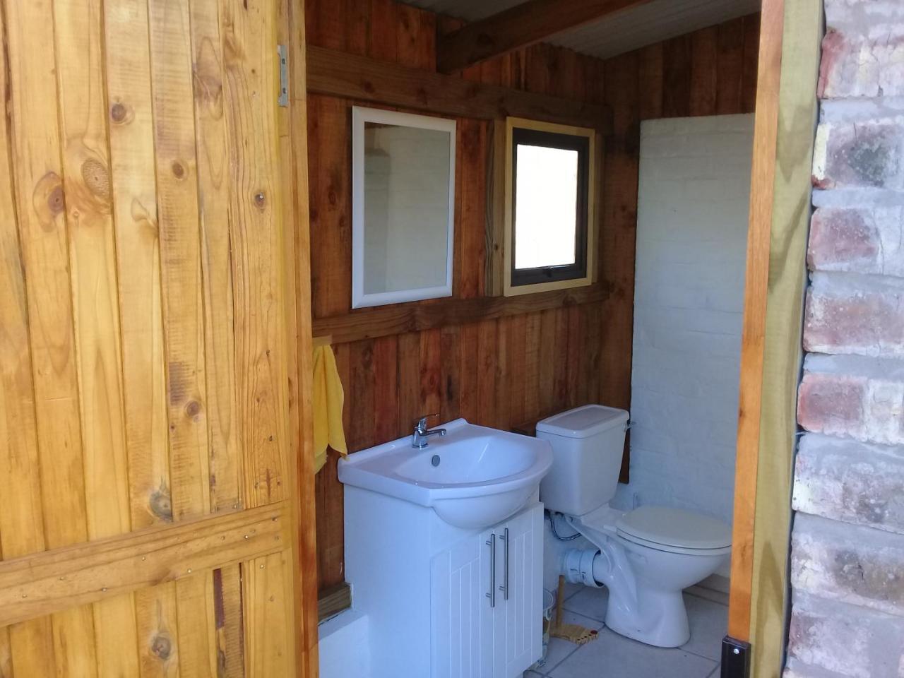 Sedgefield Huts Hotel Bagian luar foto