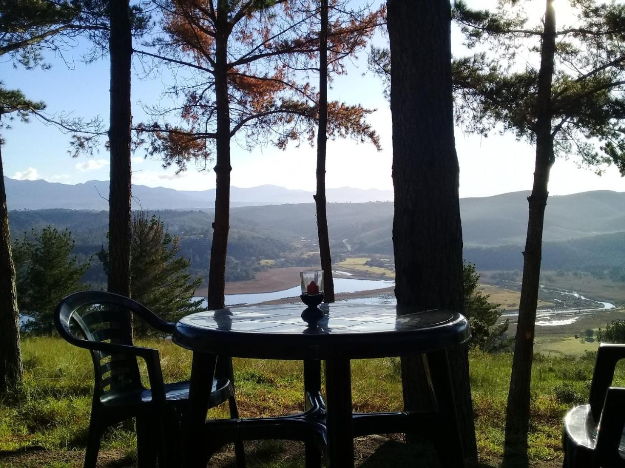 Sedgefield Huts Hotel Bagian luar foto
